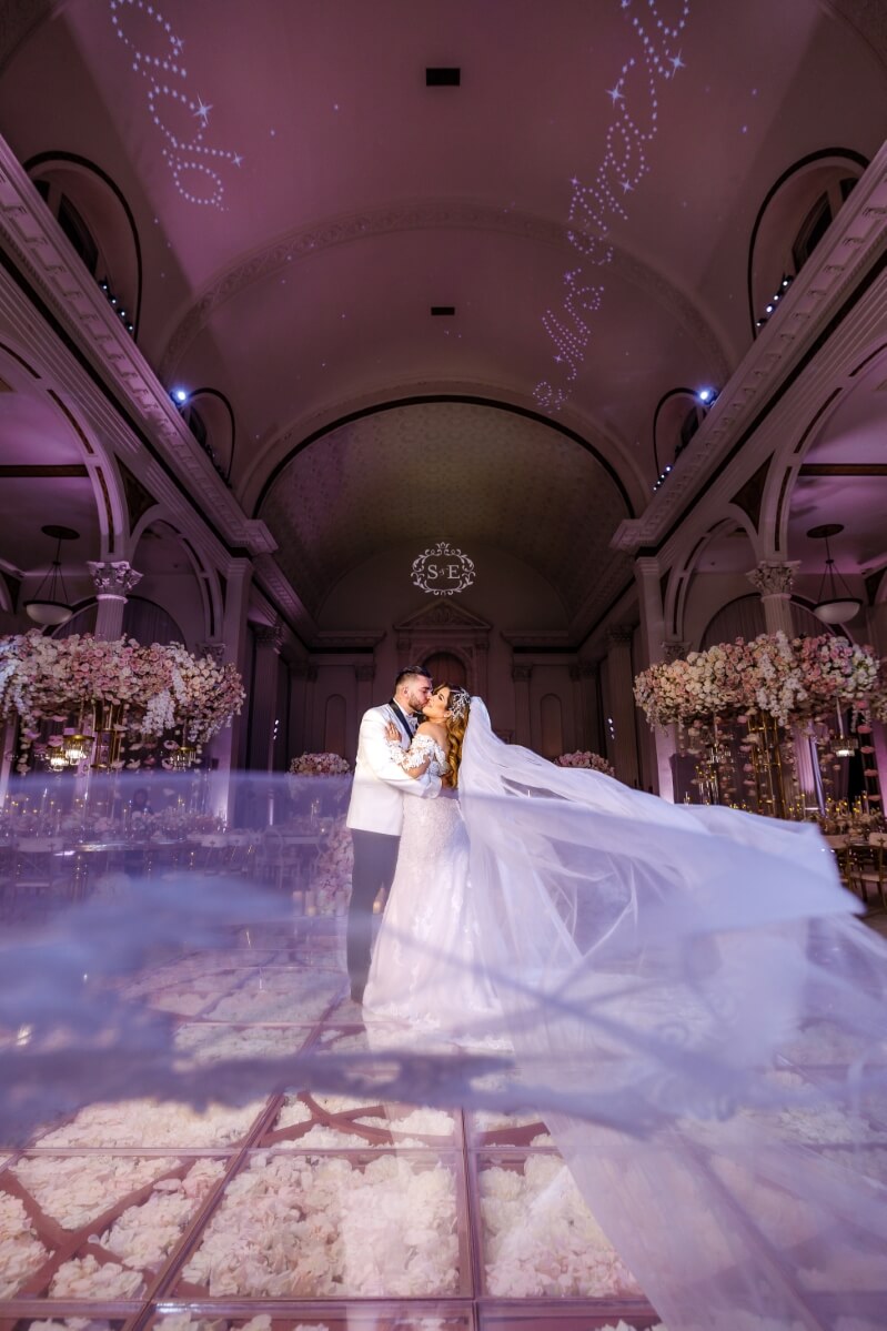 bride and groom on dancefloor, bride's veil