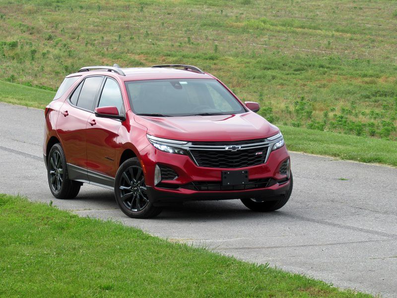 2022 Chevrolet Equinox RS ・  Photo by Brady Holt