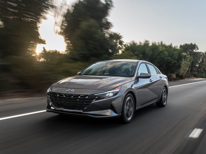 Hyundai elantra hybrid 2021 shop review