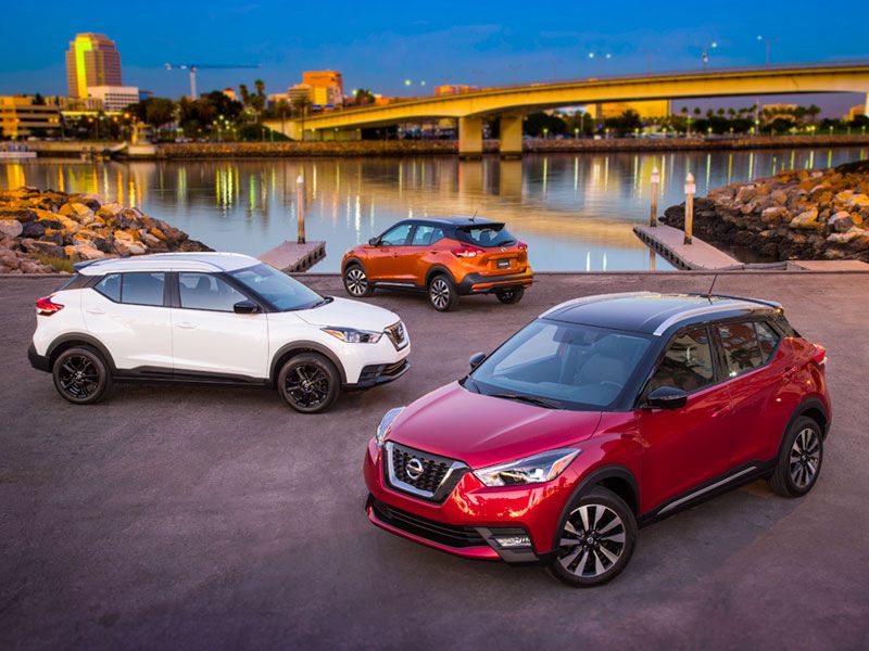 2018 Nissan KICKS exterior lineup ・  Photo by Nissan 