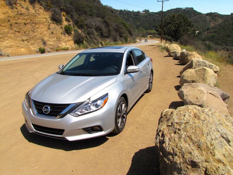 2016 Nissan Altima Road Test and Review | Autoweb