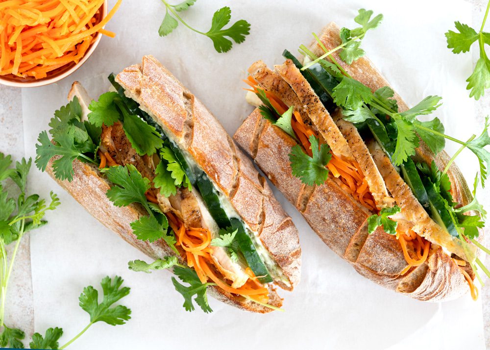 Image of Banh Mi med kylling og sprøde grøntsager