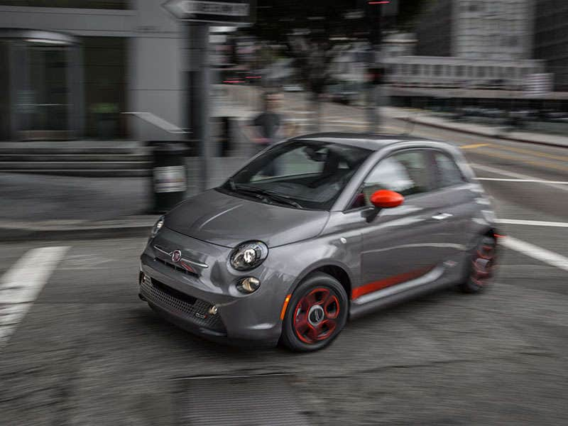 fiat 500e ・  Photo by FCA Media