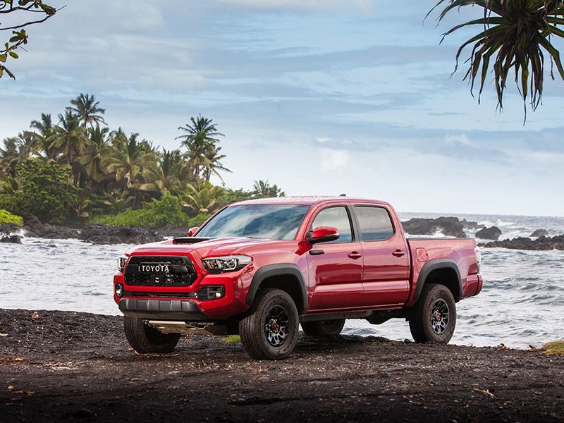 2017 Toyota Tacoma TRD Pro front three quarter ・  Photo by Toyota 