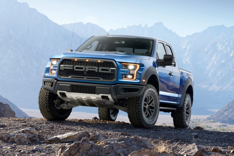 2017-Ford-F-150-Raptor.jpg