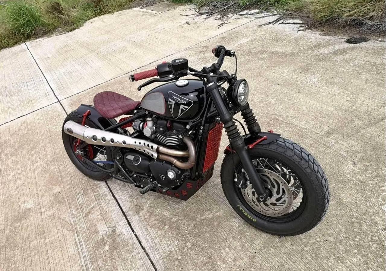 Главное изображение Triumph Bobber 2018 clqnrvwnvza2p0bzqjdkn8elu