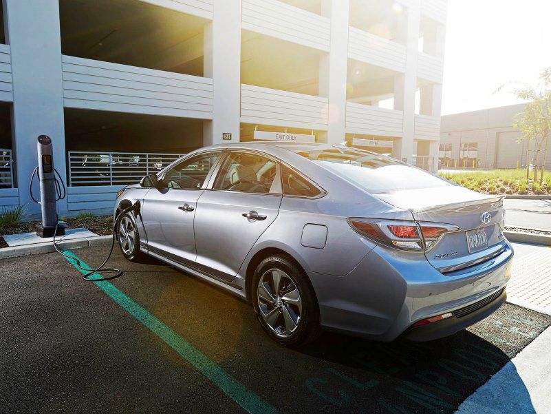 Sonata plug deals in hybrid range