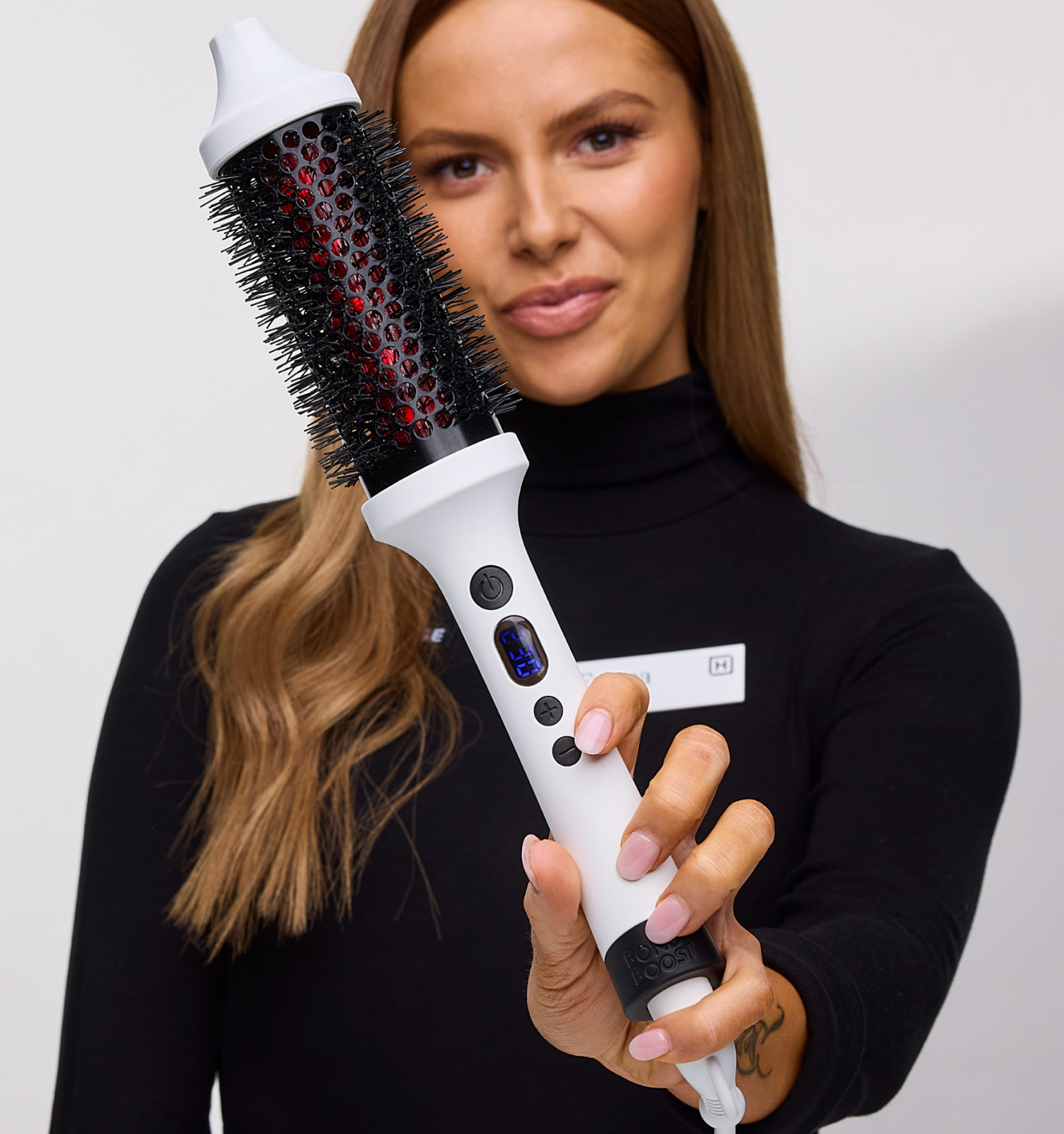 6 Reasons Our Salon Stylists Are Obsessed with the Bondi Boost Infrared Bounce Brush