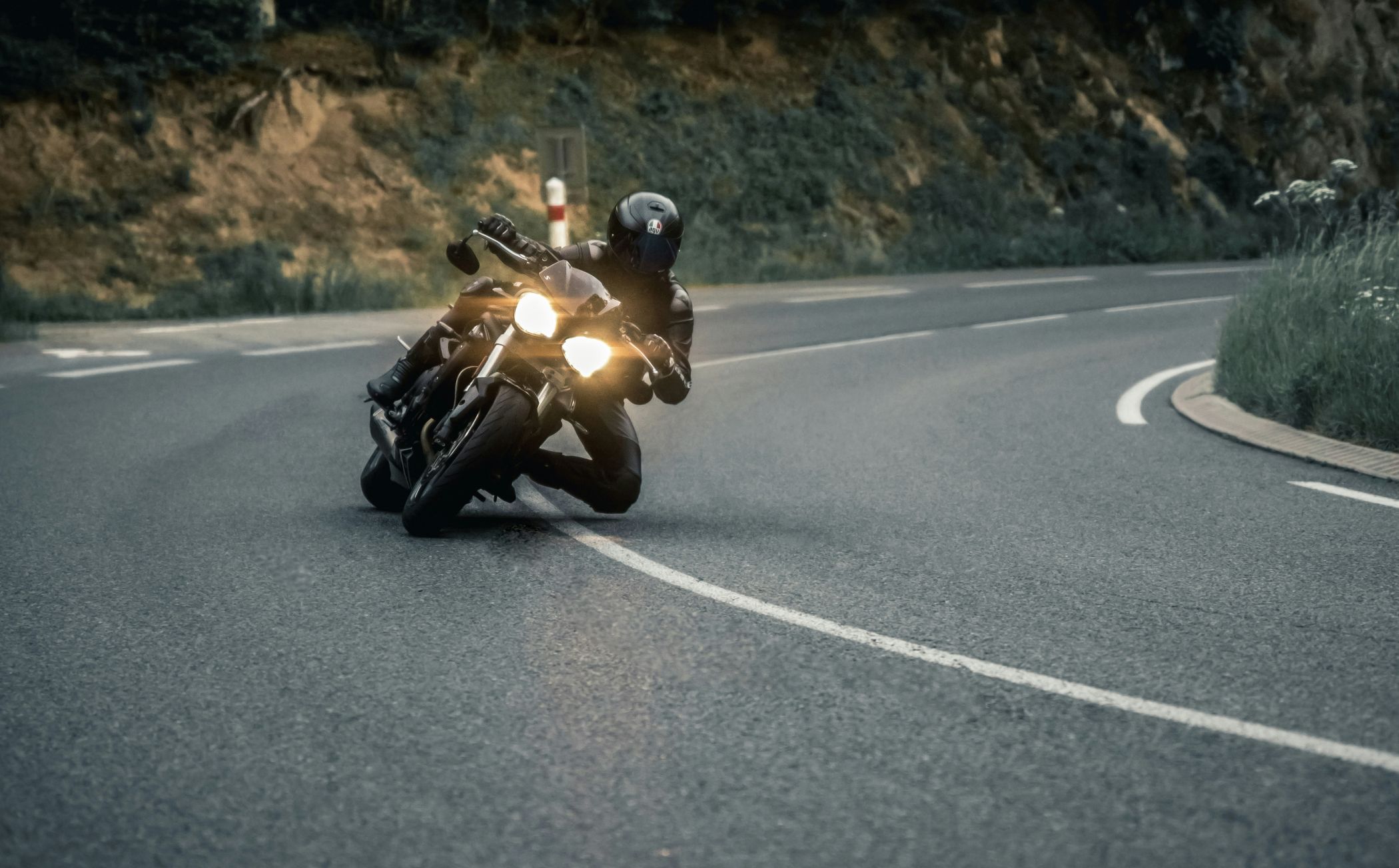 Motor rijden bij harde wind