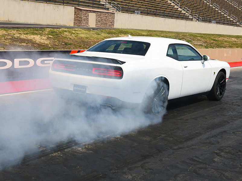 2019 Dodge Challenger Scat Pack 1320 burnout drag strip ・  Photo by Fiat Chrysler Automobiles 