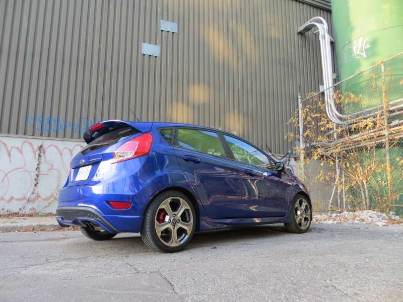 2016 Ford Fiesta - Review and Road Test 