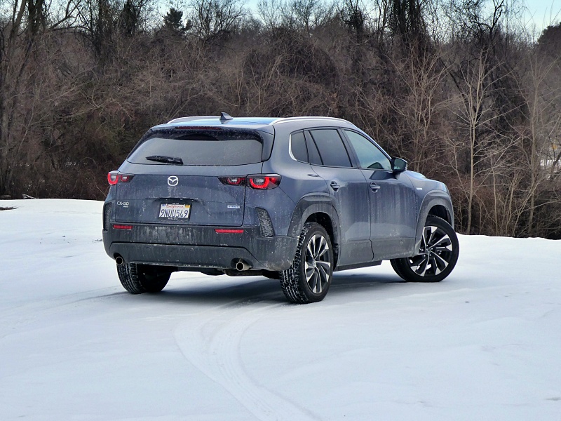 2025 Mazda CX-50 Hybrid ・  Photo by Brady Holt