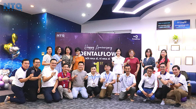 DentalFlowは1周年記念を迎え、200以上の歯科医院より信頼されるパートナーとなれていることに誇りを持っています