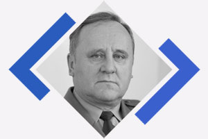 prof. dr hab. gen. dyw. Bogusław Pacek