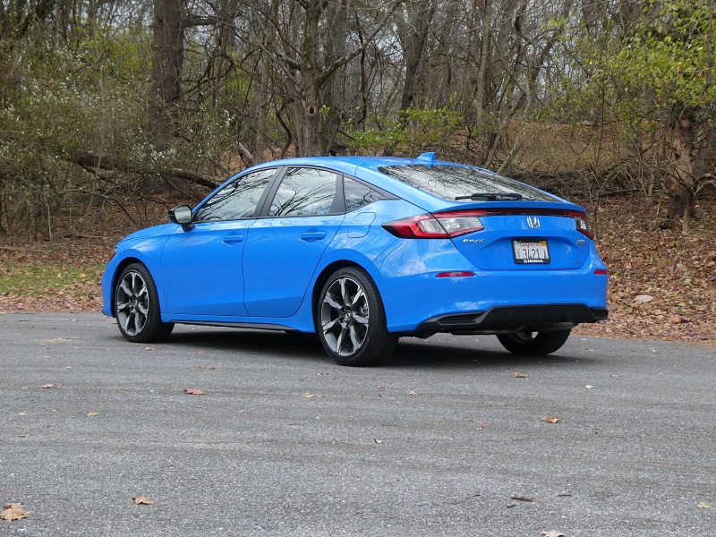 2025 Honda Civic Hybrid Sport Touring hatchback ・  Photo by Brady Holt