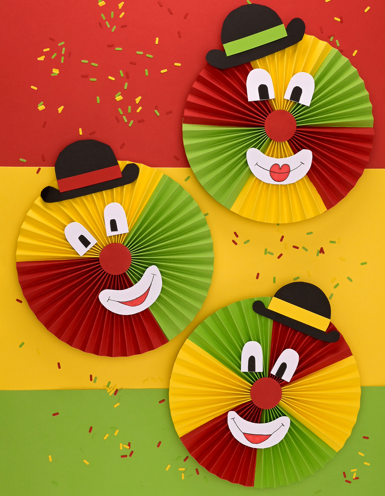 DIY: Crea una coccarda colorata per Carnevale