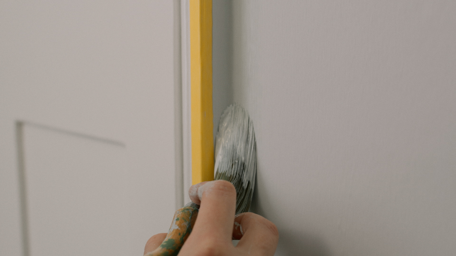 How to cut in when painting Tools Decor Tips Lick