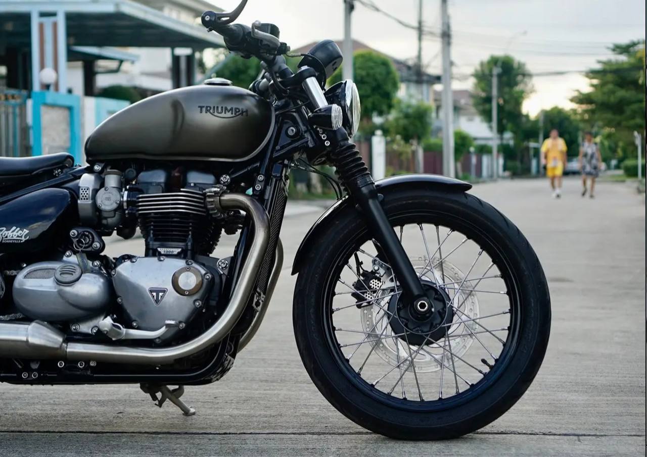 Дополнительное изображение Triumph Bonneville Bobber 2017 clqnrtgrkz7mz0b15omhq9u7m