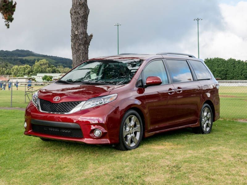 10 Minivans with the Best Resale Value Autobytel