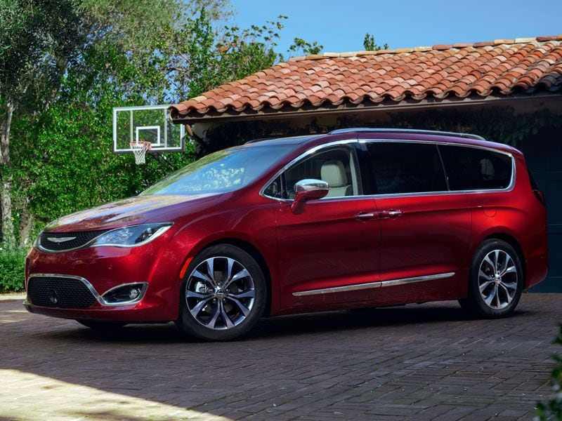 2017 Chrysler Pacifica ・  Photo by Fiat Chrysler Automobiles 