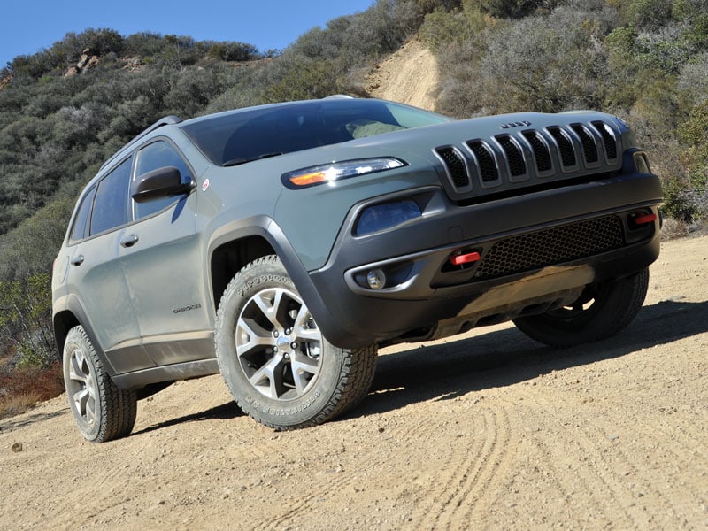 2015 Jeep Cherokee Trailhawk Anvil Paint Off Road Front Quarter Right ・  Photo by Christian Wardlaw