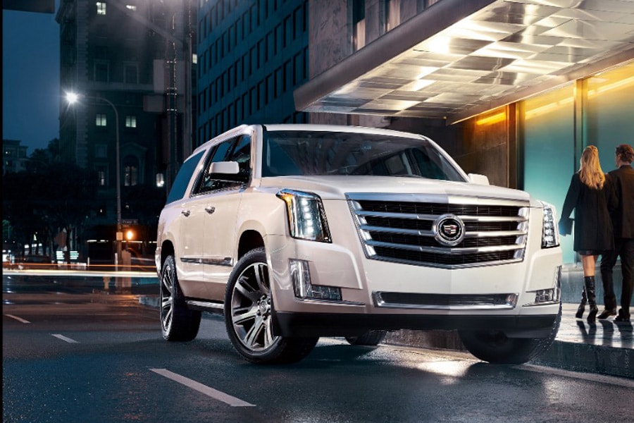 Cadillac Escalade ・  Photo by General Motors