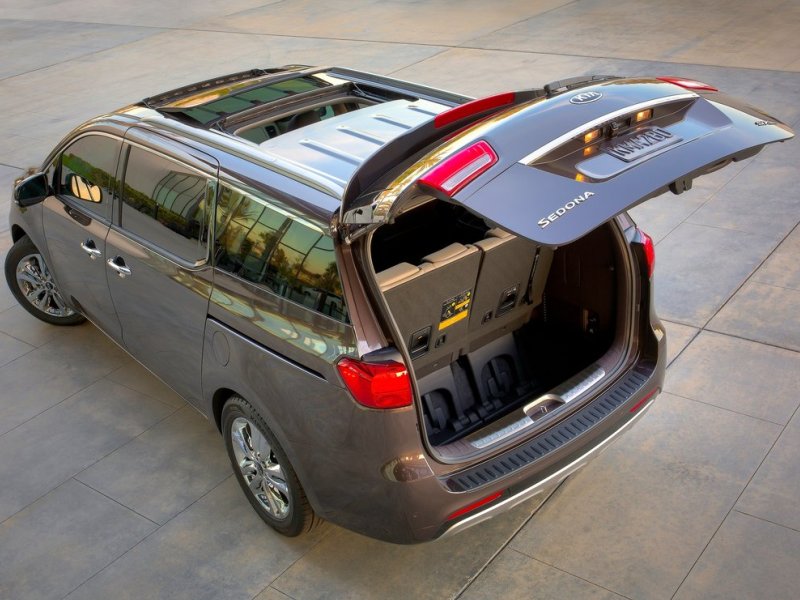 8 of the Most Luxurious Minivans Autobytel