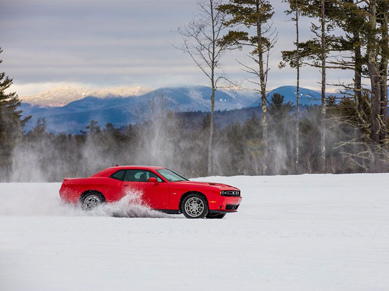 2017 Dodge Challenger in snow ・  Photo by Fiat Chrysler Automobiles 