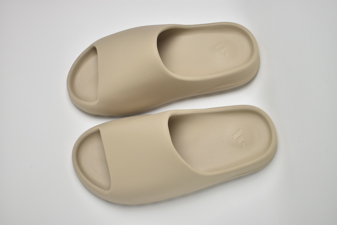 adidas Yeezy Slide  Pure (Restock)