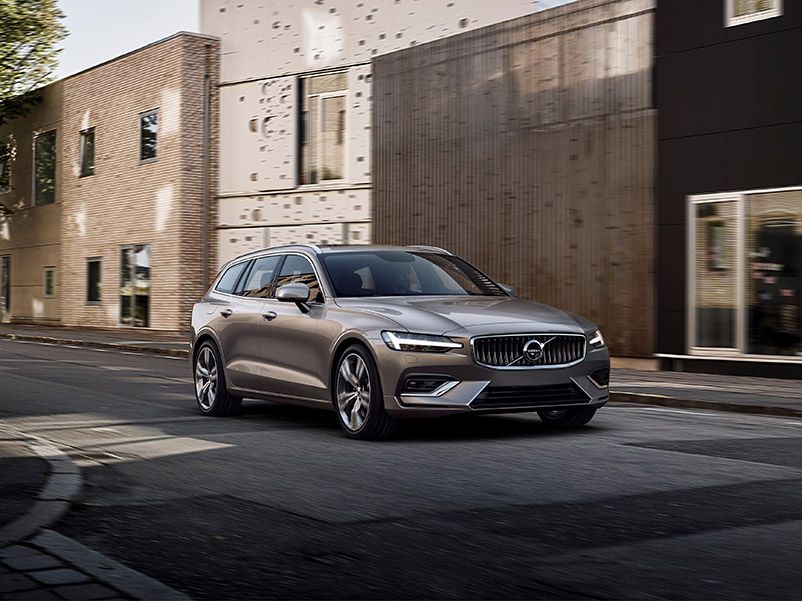 2019 Volvo V60 Road Test and Review | Autoweb