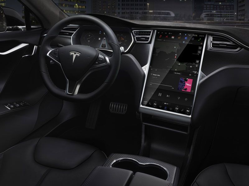 2017 Tesla Model S ・  Photo by Tesla 