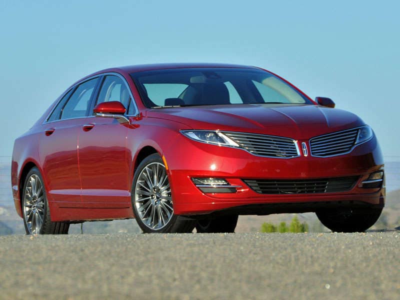 2014 Lincoln MKZ Ruby Red Summer Tire Performance Package Front Quarter Right ・  Photo by Christian Wardlaw