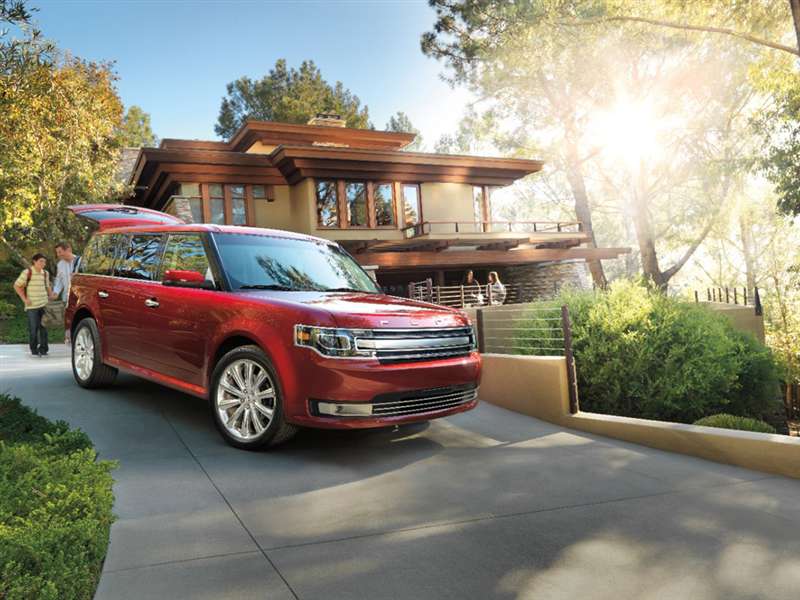 2015 Ford Flex ・  Photo by Ford 