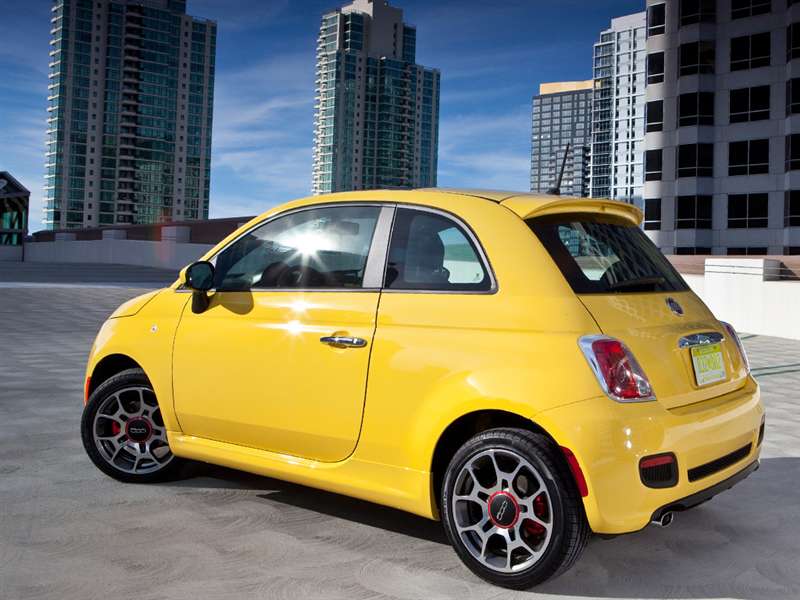 10 Good Small City Cars for 2015 | Autobytel