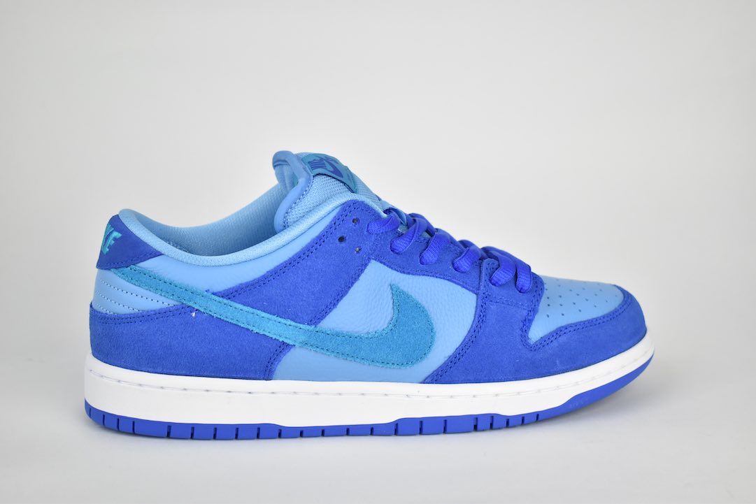 Nike SB Dunk Low  Blue Raspberry