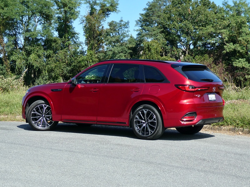 2025 Mazda CX-70 Turbo S ・  Photo by Brady Holt