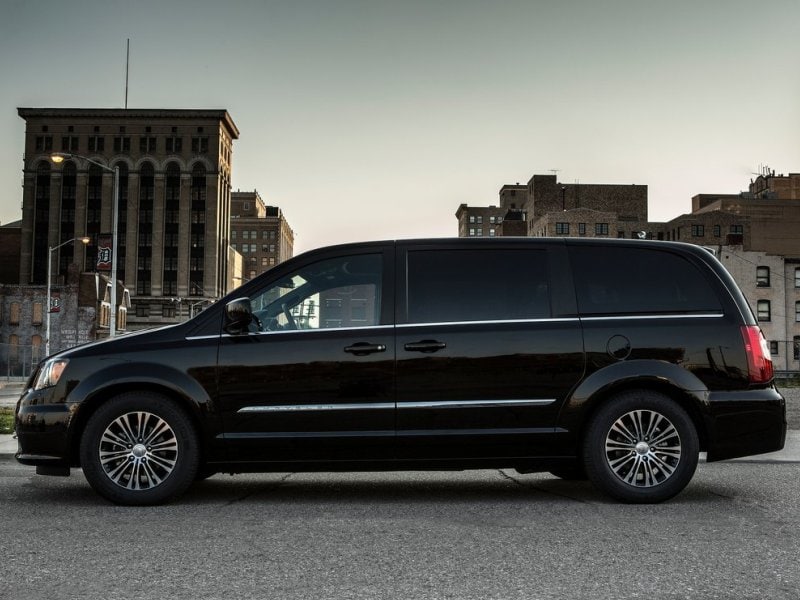 2013 chrysler town country 