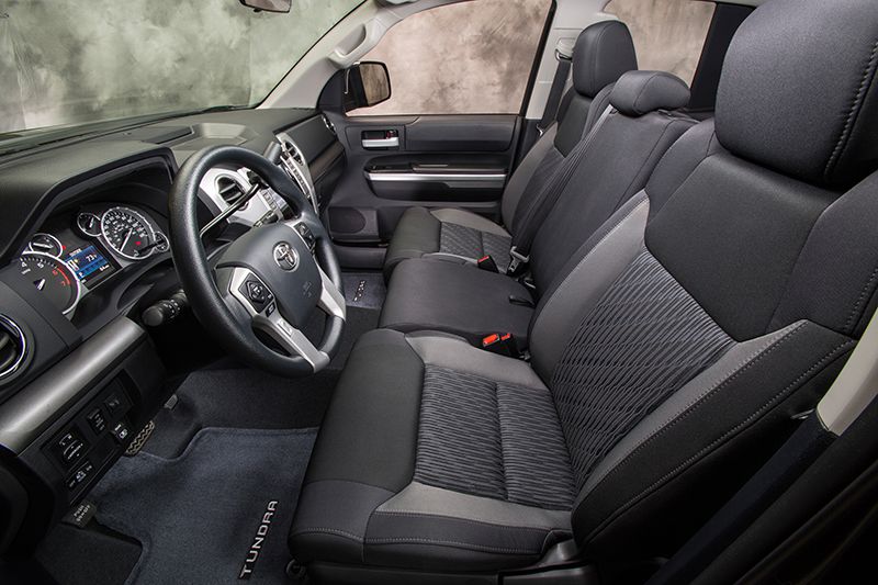 2014 Toyota Tundra SR5 interior 800W 