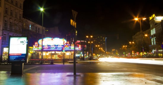 Die Reeperbahn bei Nacht. (Quelle: Remon Rijper / Flickr)