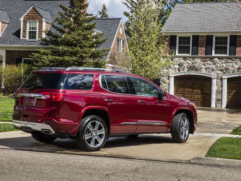 2018 GMC Acadia Denali ・  Photo by GMC