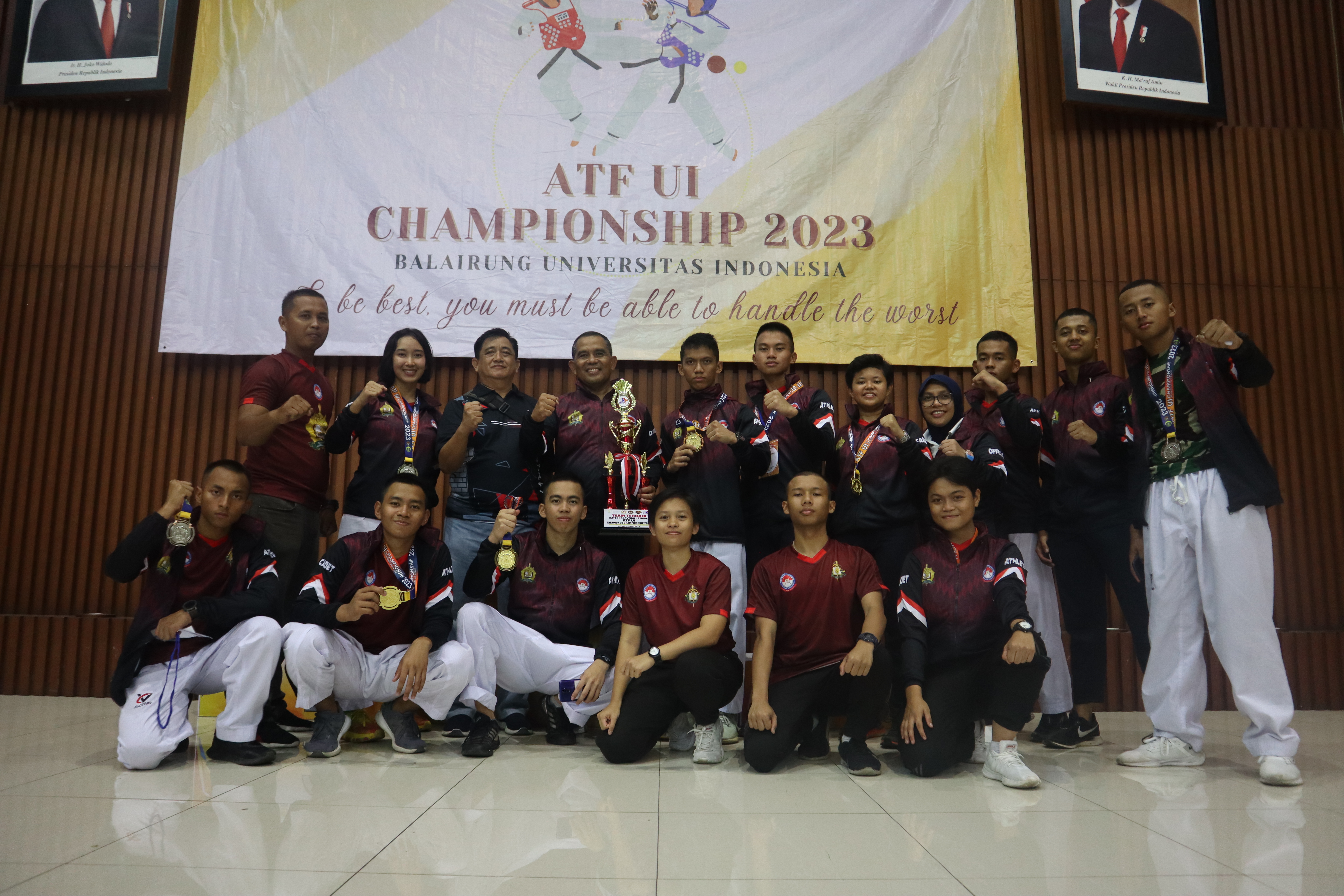 Peraihan Sepuluh Medali Dalam Ajang Afiliasi Taekwondo FISIP UI