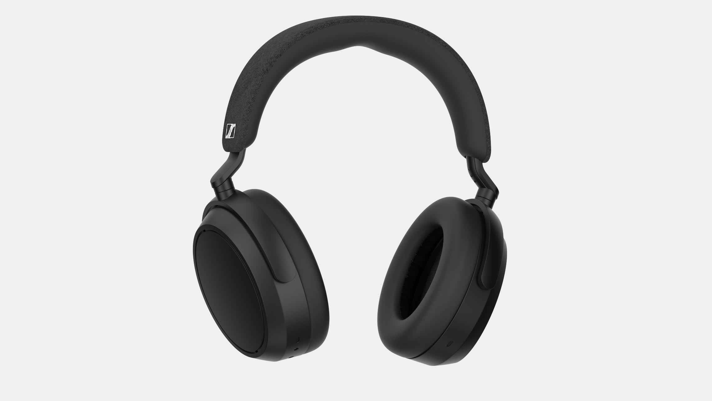 Sennheiser MOMENTUM 4 first impressions: Built to impress