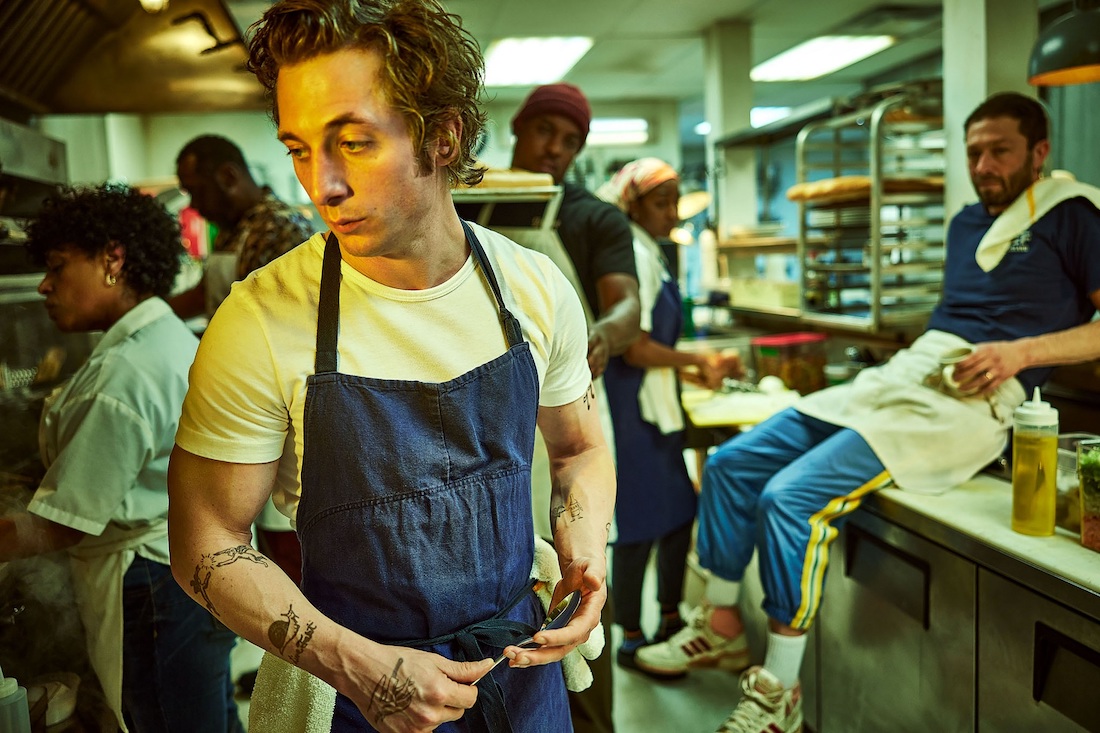 the-bear-season-1-jeremy-allen-white-kitchen.jpeg