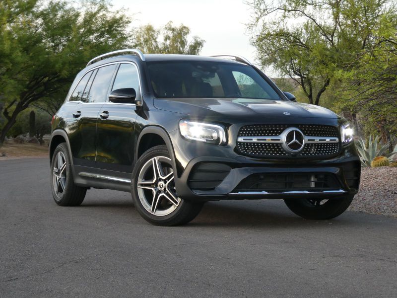 2022 Mercedes-Benz GLB 250 ・  Photo by Ron Sessions
