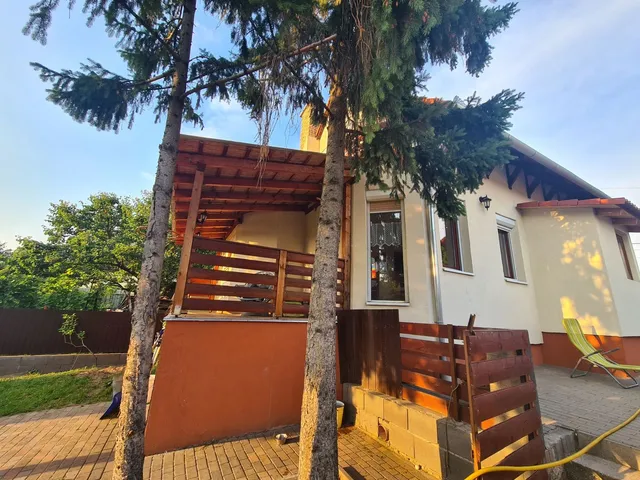 elado-csaladi-haz-debrecen-homokkert-95060231-t1.webp