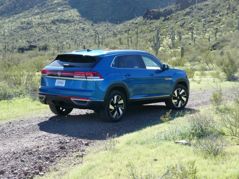 2024 Volkswagen Atlas Cross Sport ・  Photo by Ron Sessions