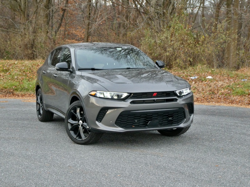 2024 Dodge R/T vs. 2024 Kia Sportage PHEV Autobytel