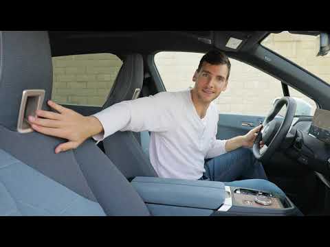 2022 BMW iX Test Drive VIdeo Review