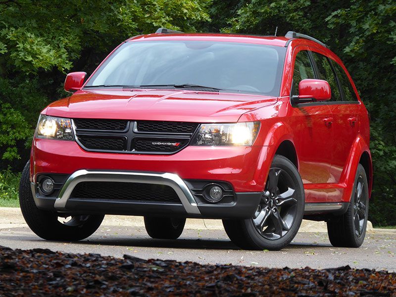 2017 Dodge Journey exterior front view by Ron Sessions ・  Photo by Ron Sessions