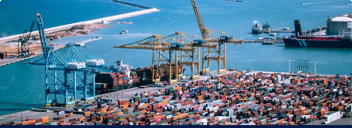 How long does cargo stay in the port?
